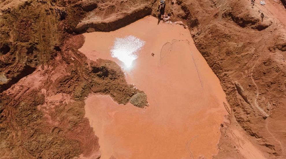 A collapse at a gold mine in Mali has resulted in at least 48 fatalities ?